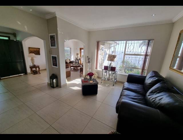 3 BEDROOM HOUSE FOR SALE IN GLENVISTA